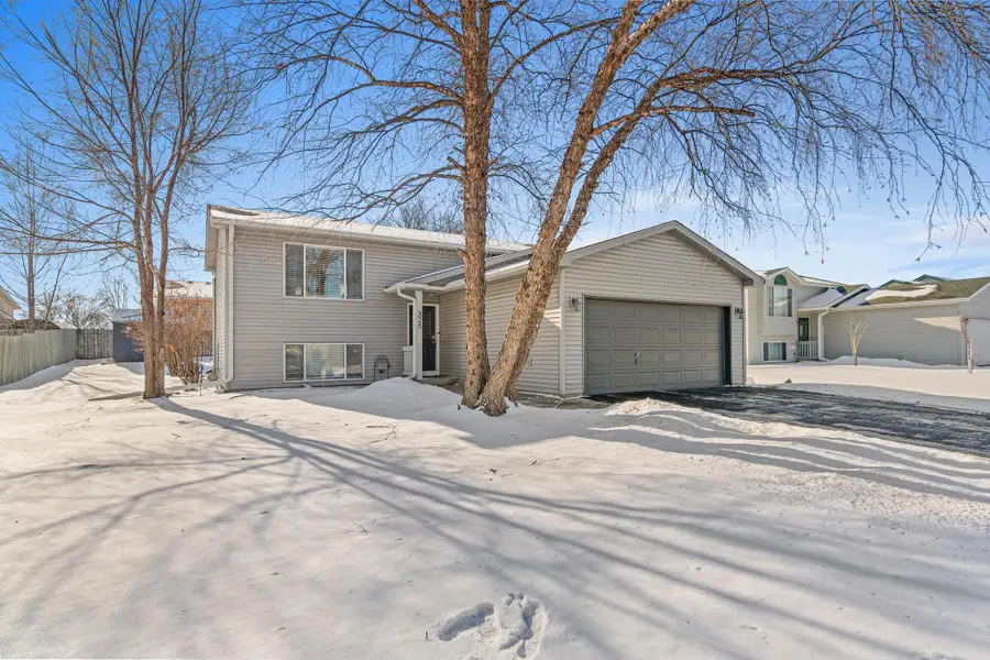 326 Braeburn Drive, Shakopee, MN 55379 - #2