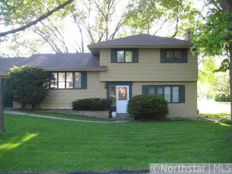 2200 Windsor Lake Drive, Hopkins, MN 55305 - Image #2