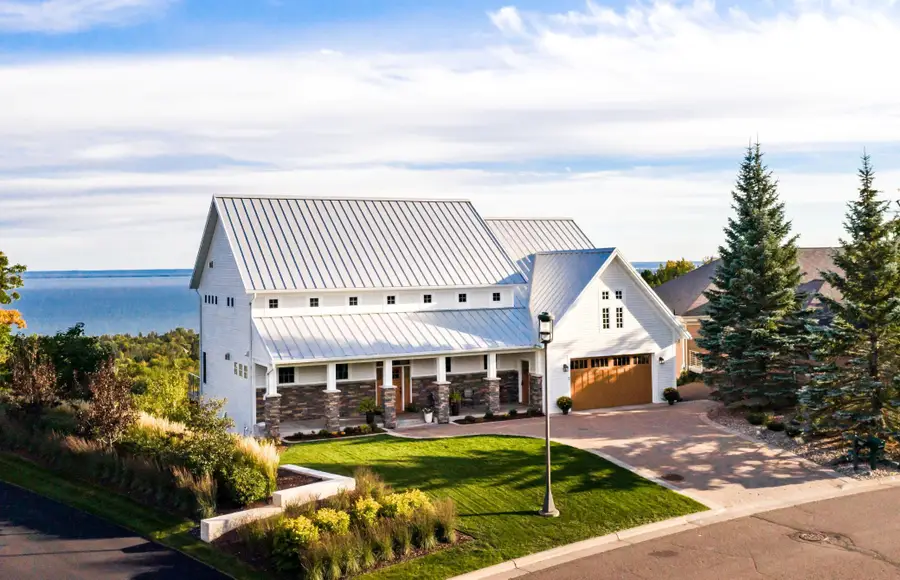 3725 North Ridge Road, Duluth, MN 55804 - #3