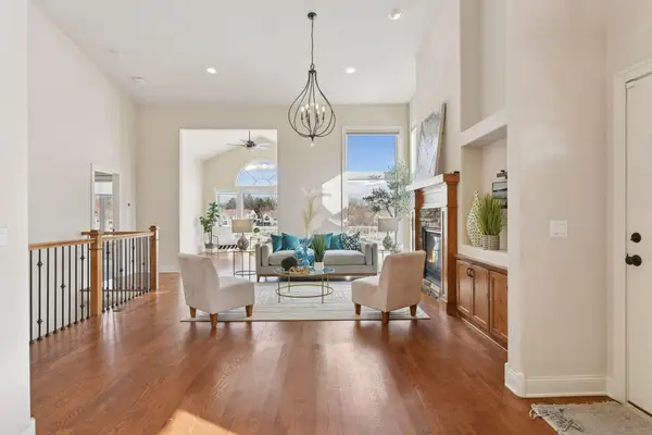 8823 Fraizer Street Ne, Blaine, MN 55014