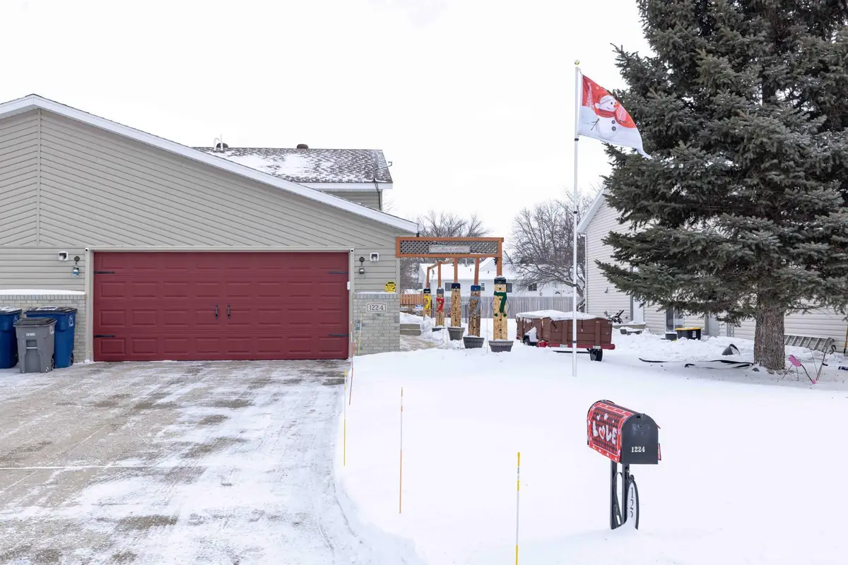 1224 7th Street N, Moorhead, MN 56560 - Image #1