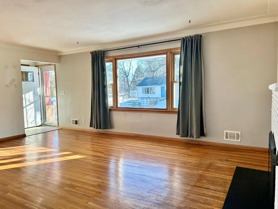 7008 Hill Place N, Crystal, MN 55427 - #3