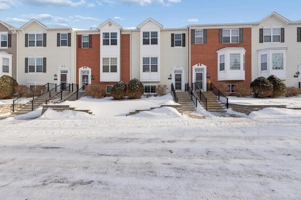 709 Village Parkway, Circle Pines, MN 55014 - Image #1