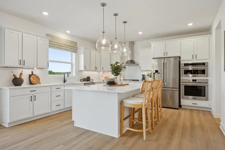 18304 Hornby Drive, Lakeville, MN 55044 - Image #2