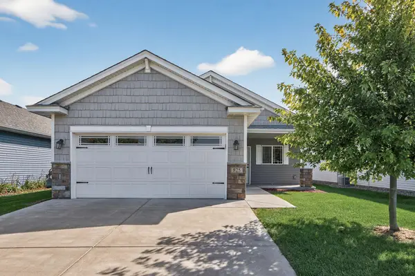 825 Golden Way Nw, Isanti, MN 55040