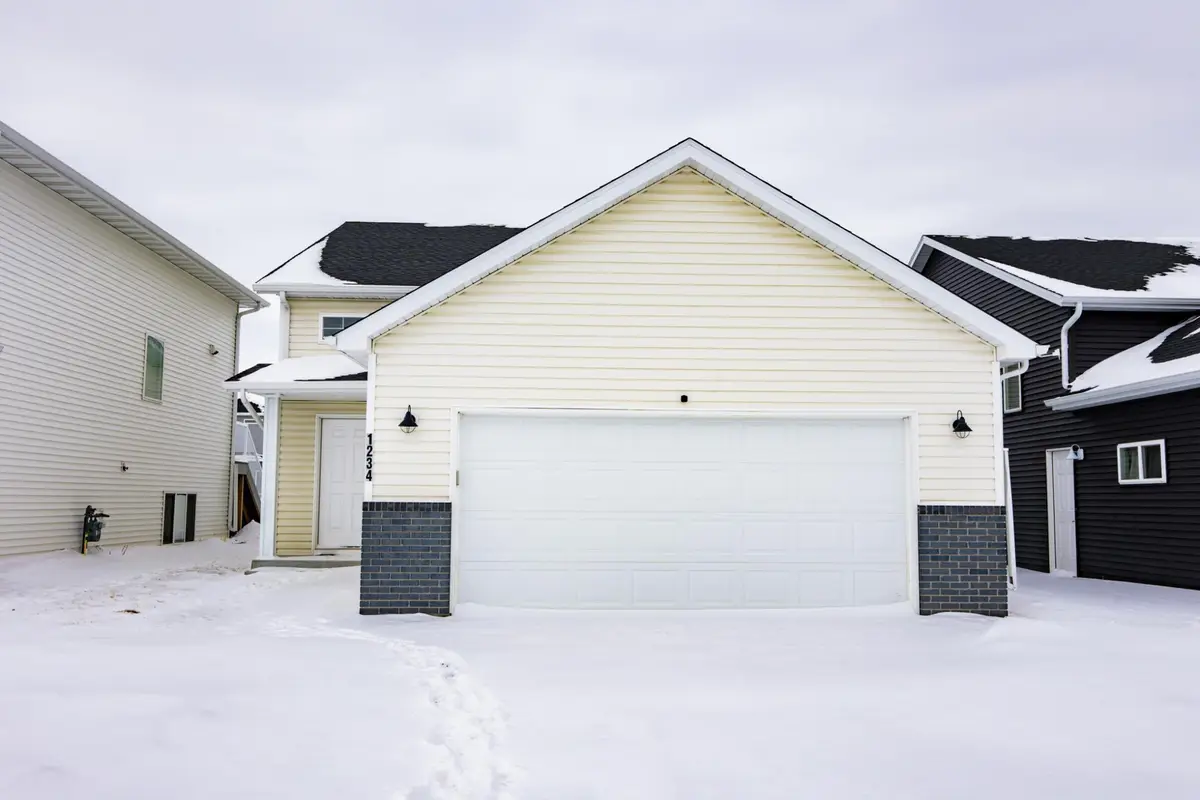 1234 27 Avenue W, West Fargo, ND 58078 - #1