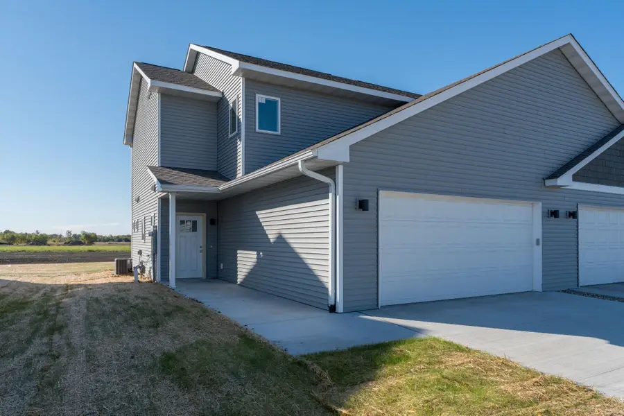 3201 & 3203 Noble Drive, Mankato, MN 56001 - #2