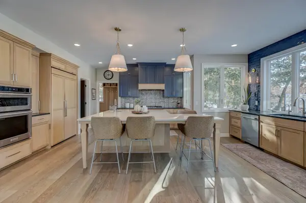 12 Forest Trail, Mahtomedi, MN 55115