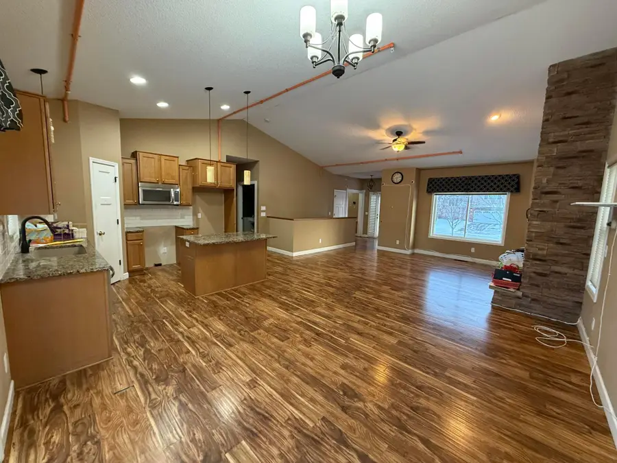 4137 Foxglove Avenue N, Brooklyn Park, MN 55443 - Image #2