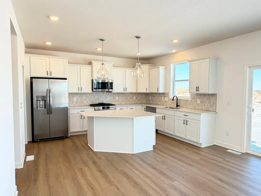 8326 Lander Avenue Ne, Otsego, MN 55330 - Image #2