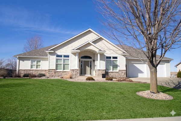 508 Vangsness Street, Adams, MN 55909