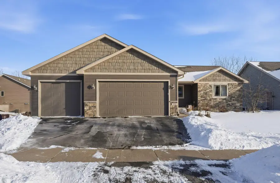 354 Glenmeadow Street, River Falls, WI 54022 - #2