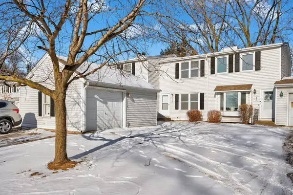 1496 Granada Avenue N, Oakdale, MN 55128