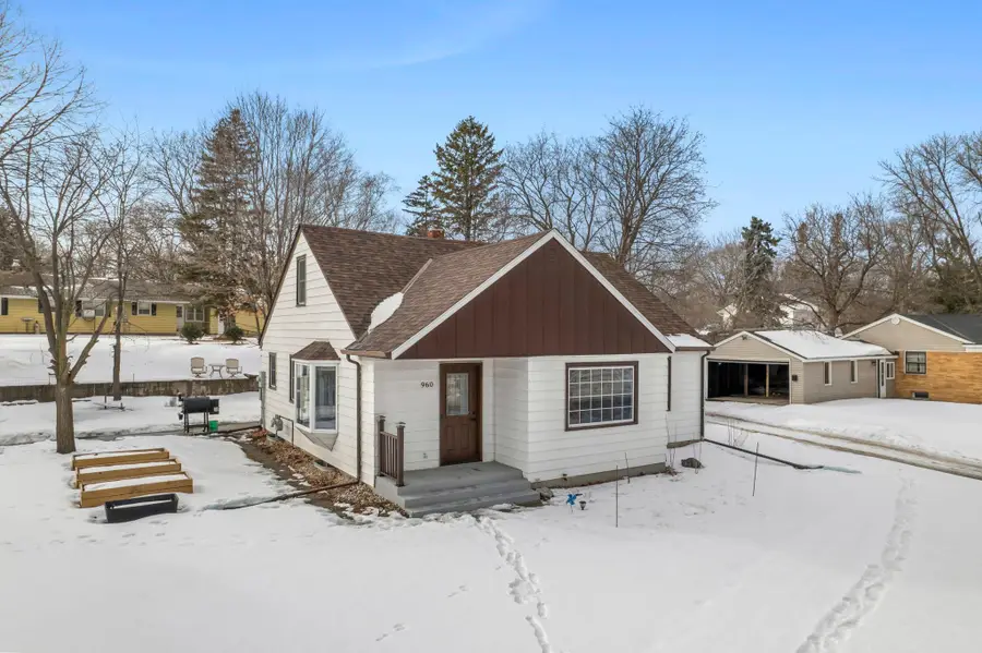 960 Jefferson Street Se, Hutchinson, MN 55350 - #2