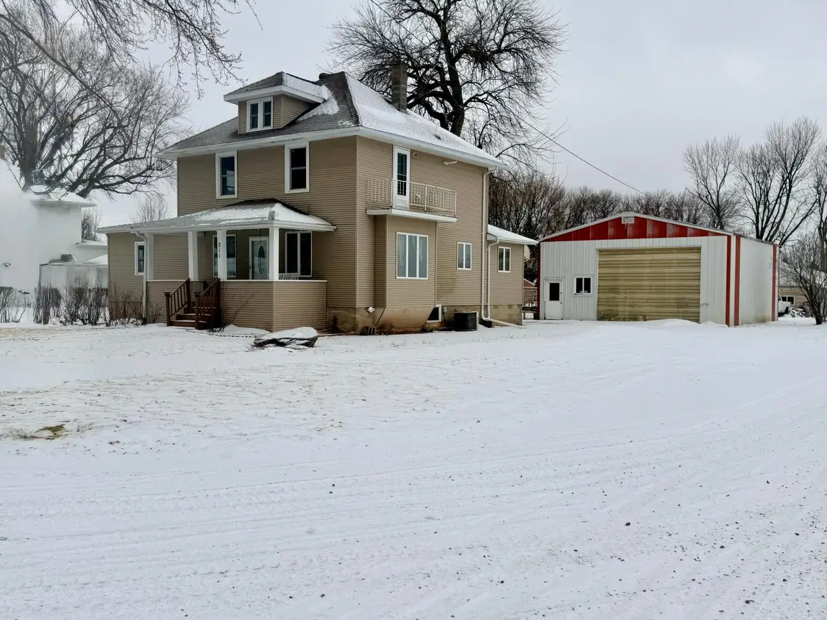 211 N Grove Street, Okabena, MN 56161 - #1