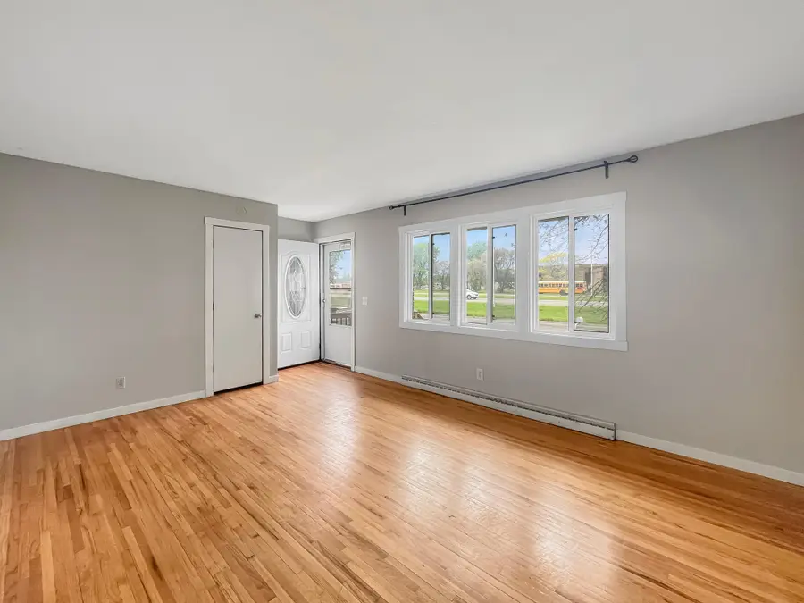 7385 University Avenue Ne, Fridley, MN 55432 - #2