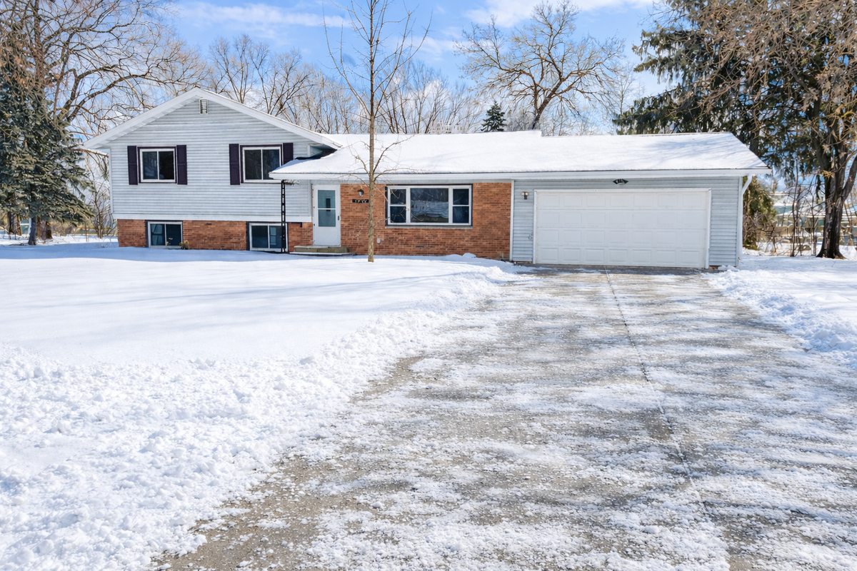 7849 Florida Circle N, Brooklyn Park, MN 55445 - Image #1