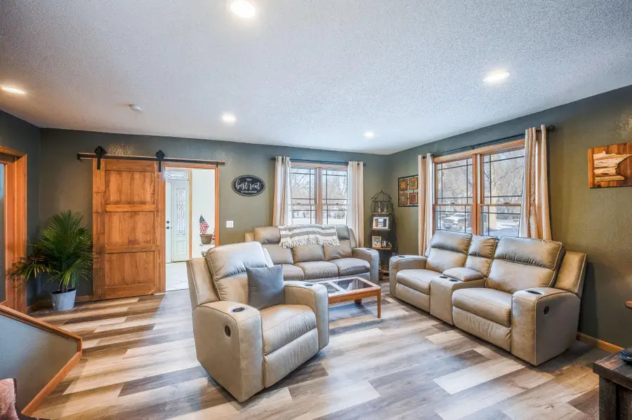 211 Dugan Street S, Welcome, MN 56181 - #3