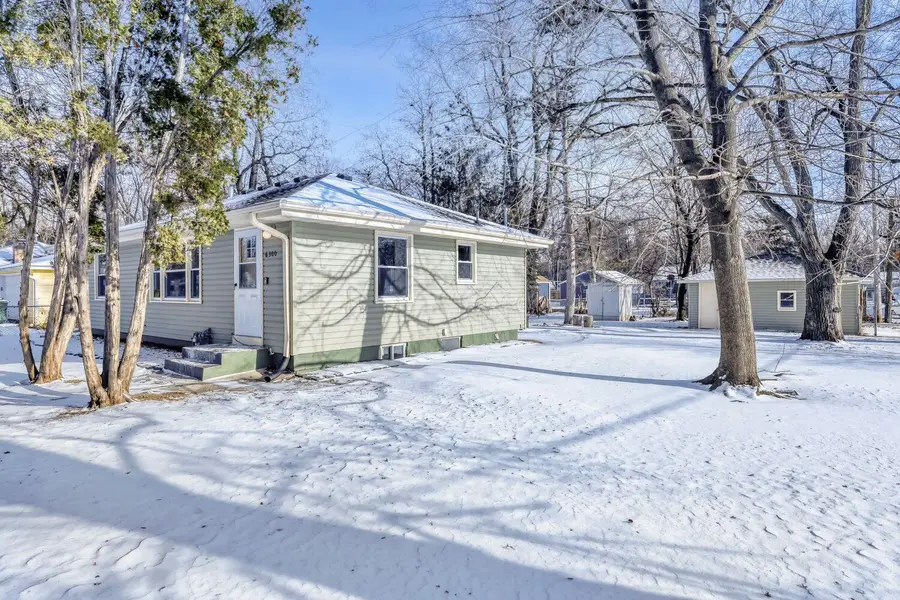 6300 Quebec Avenue N, Brooklyn Park, MN 55428 - Image #2