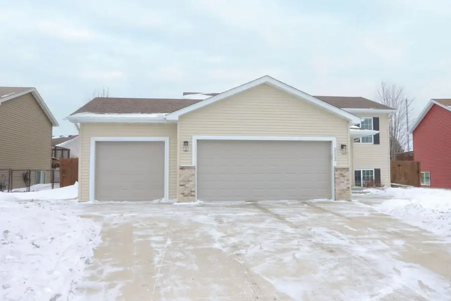 2223 Fairbanks Drive, North Mankato, MN 56003 - #2