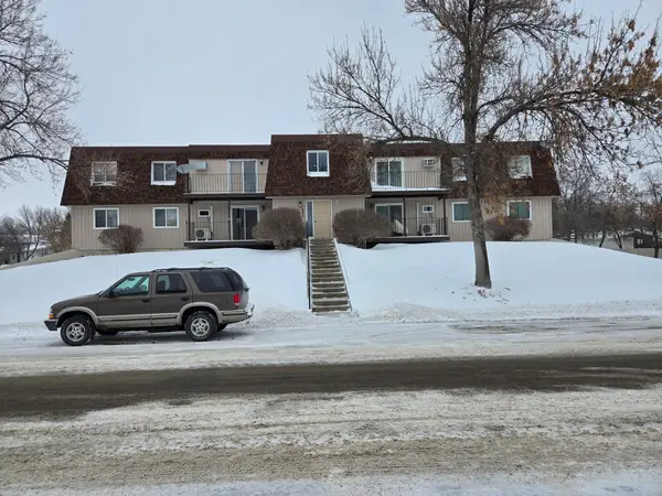 602 12 1/2 Avenue E #5, West Fargo, ND 58078