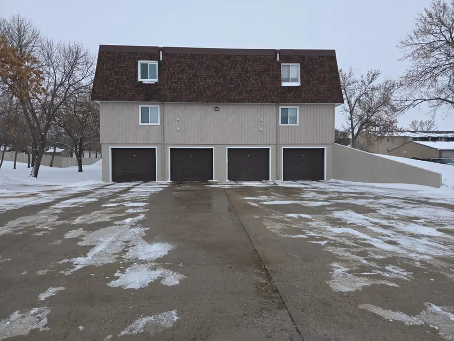 602 12 1/2 Avenue E #5, West Fargo, ND 58078 - #2