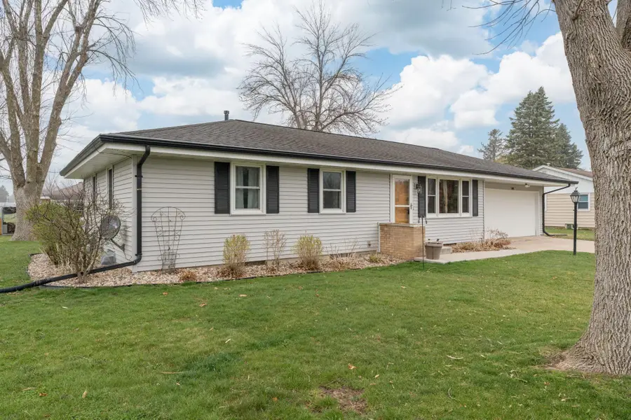 502 S 7th Street, Le Sueur, MN 56058 - #3