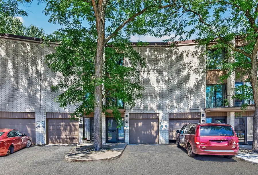 123 Mcknight Road N #J, Saint Paul, MN 55119 - #2