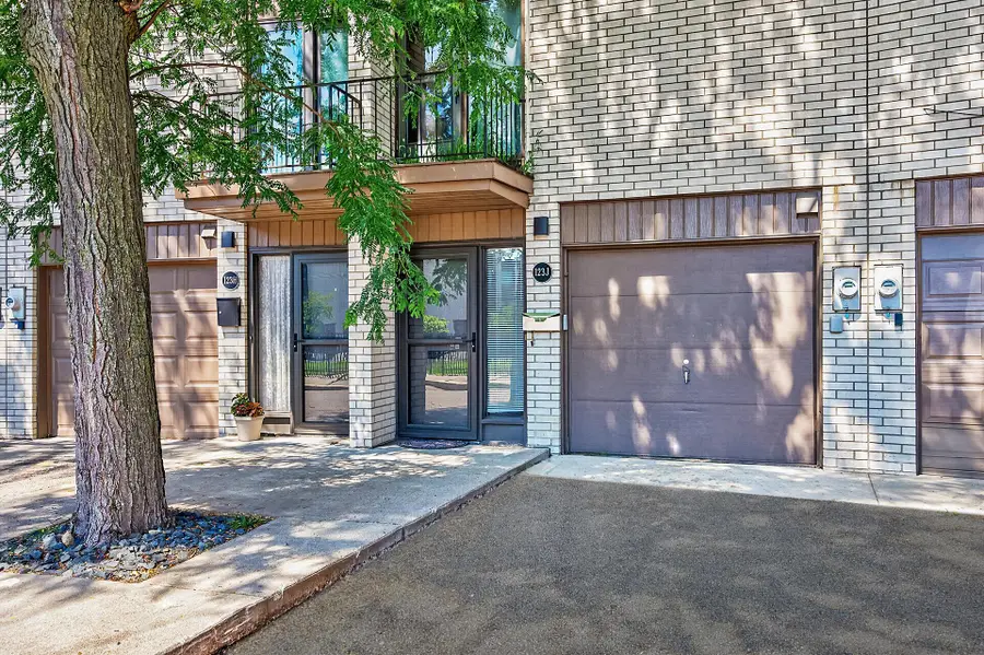 123 Mcknight Road N #J, Saint Paul, MN 55119 - #3