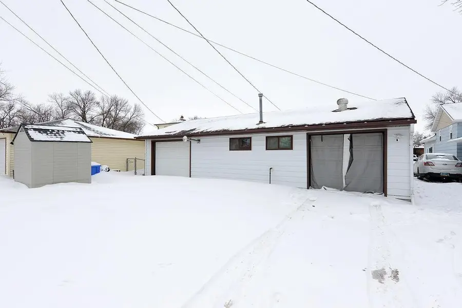 205 6th Avenue W, West Fargo, ND 58078 - #3