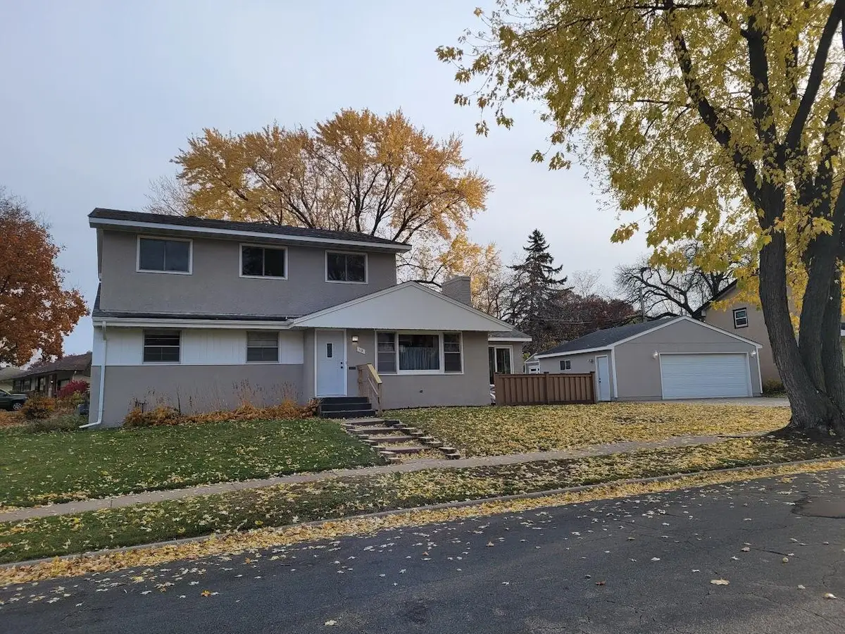10 Logan Avenue E, West Saint Paul, MN 55118 - #1