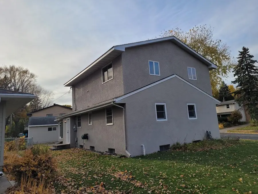 10 Logan Avenue E, West Saint Paul, MN 55118 - #3