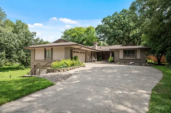 9506 Riverview Avenue, Bloomington, MN 55425