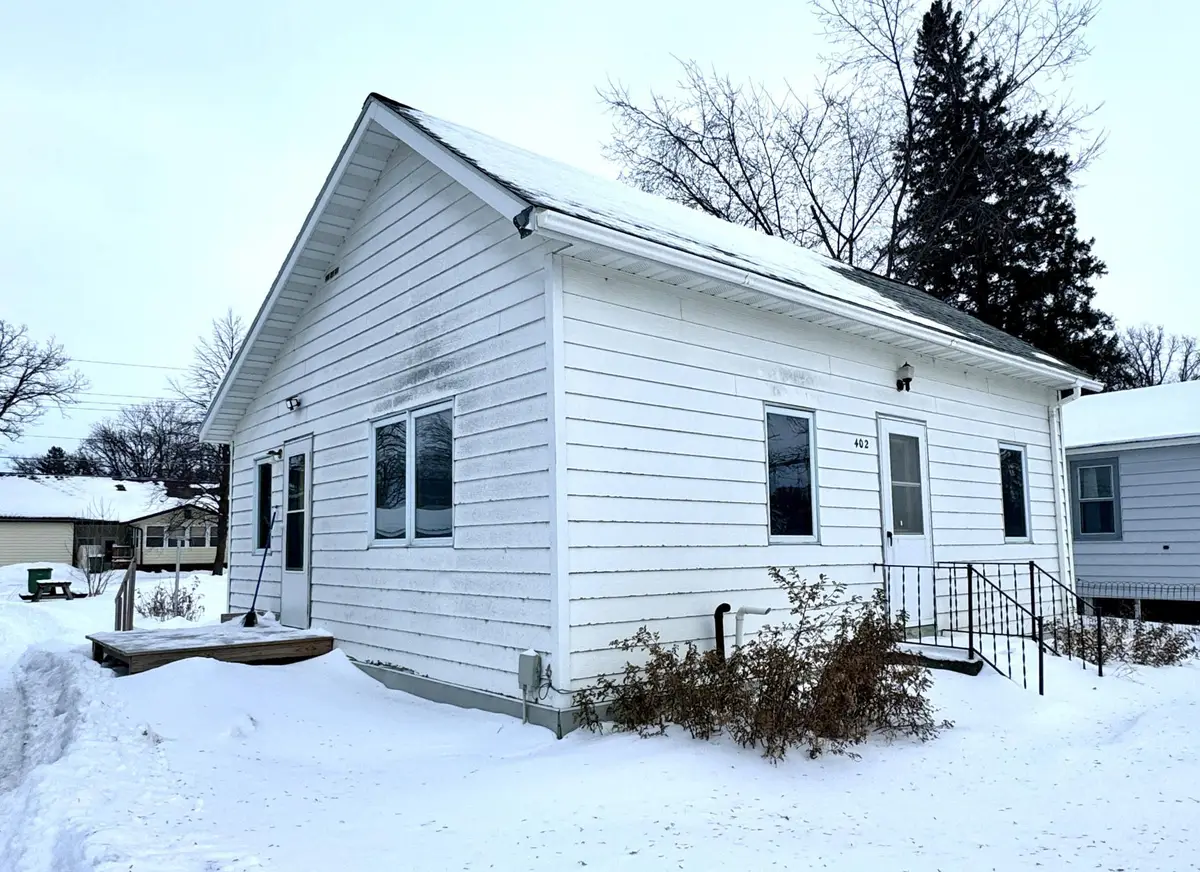 402 2nd Avenue Se, Roseau, MN 56751 - #1