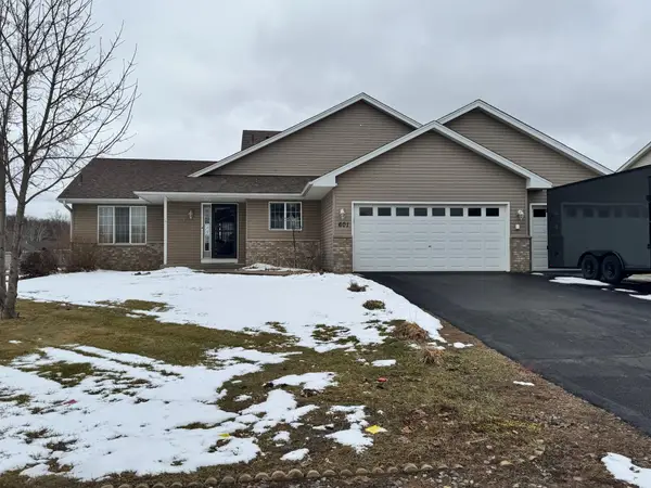 601 Hickory Street Sw, Isanti, MN 55040