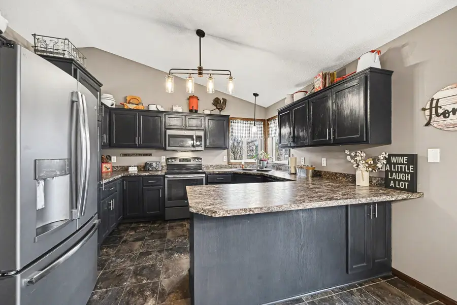 601 Hickory Street Sw, Isanti, MN 55040 - #2