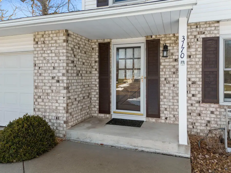 3170 Walnut Grove Lane N, Plymouth, MN 55447 - #3