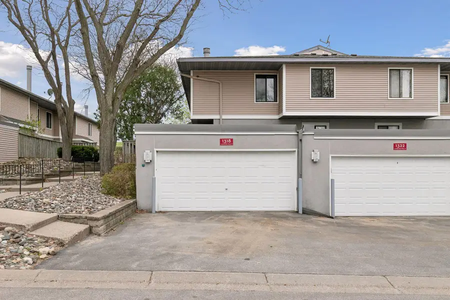 1318 Landmark Trail N, Hopkins, MN 55343 - #2