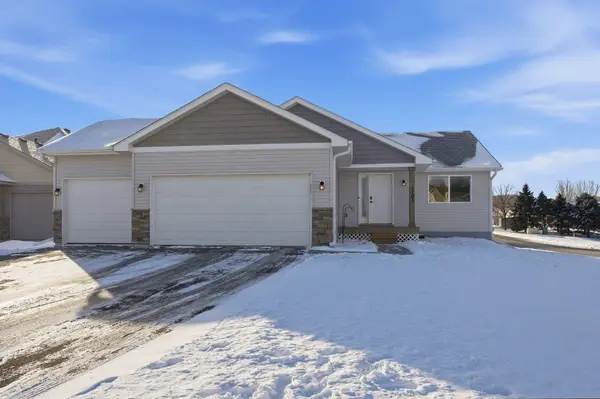 1101 Farmers Lane, Belle Plaine, MN 56011