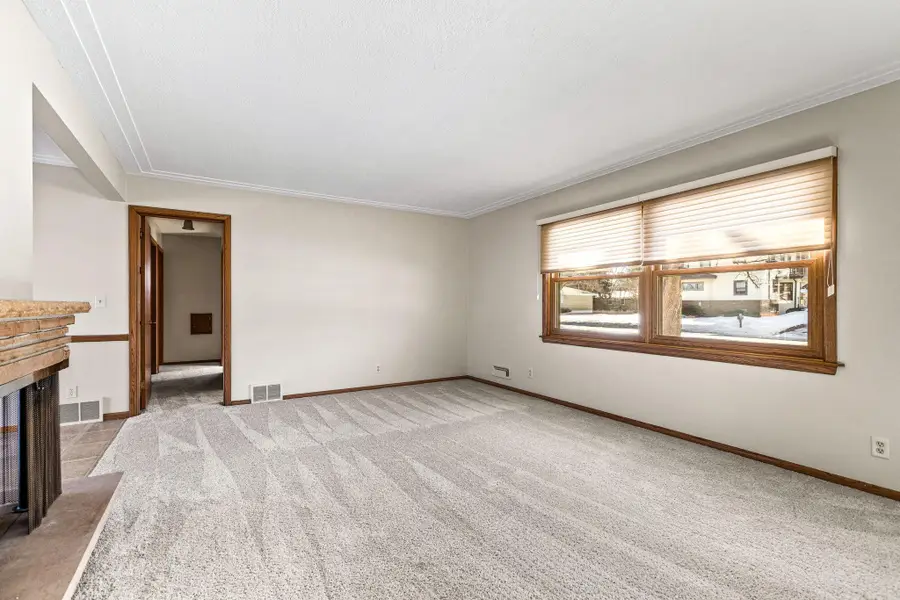 2310 Jones Place W, Bloomington, MN 55431 - Image #3