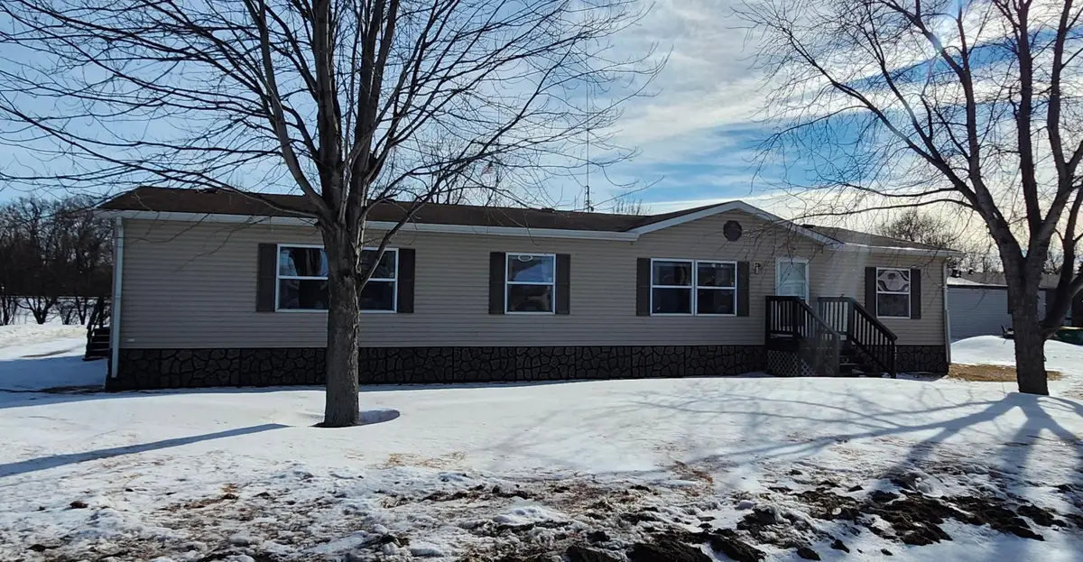 617 6 Avenue, Milnor, ND 58060 - #1