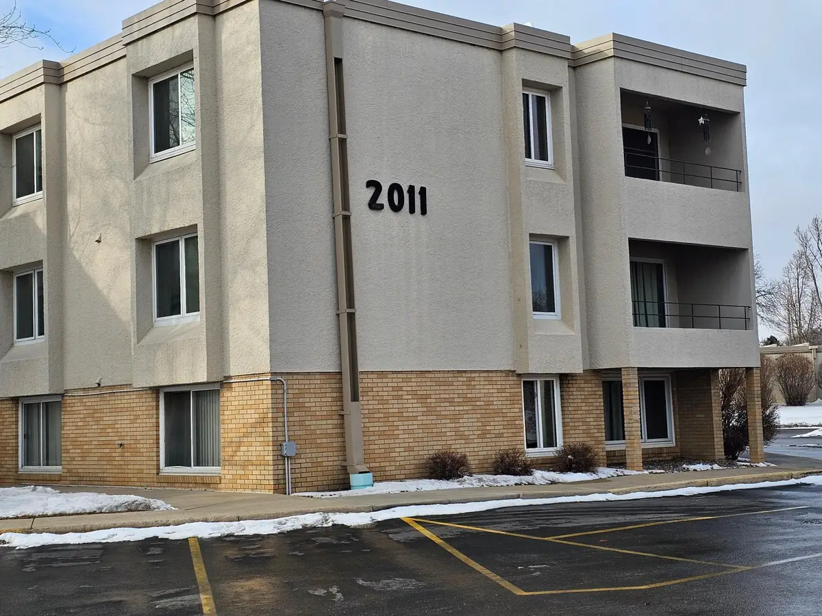 2011 Viking Drive Nw #15, Rochester, MN 55901 - #1