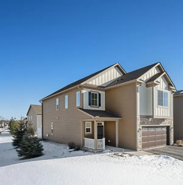 9965 Avocet Street Nw, Coon Rapids, MN 55433