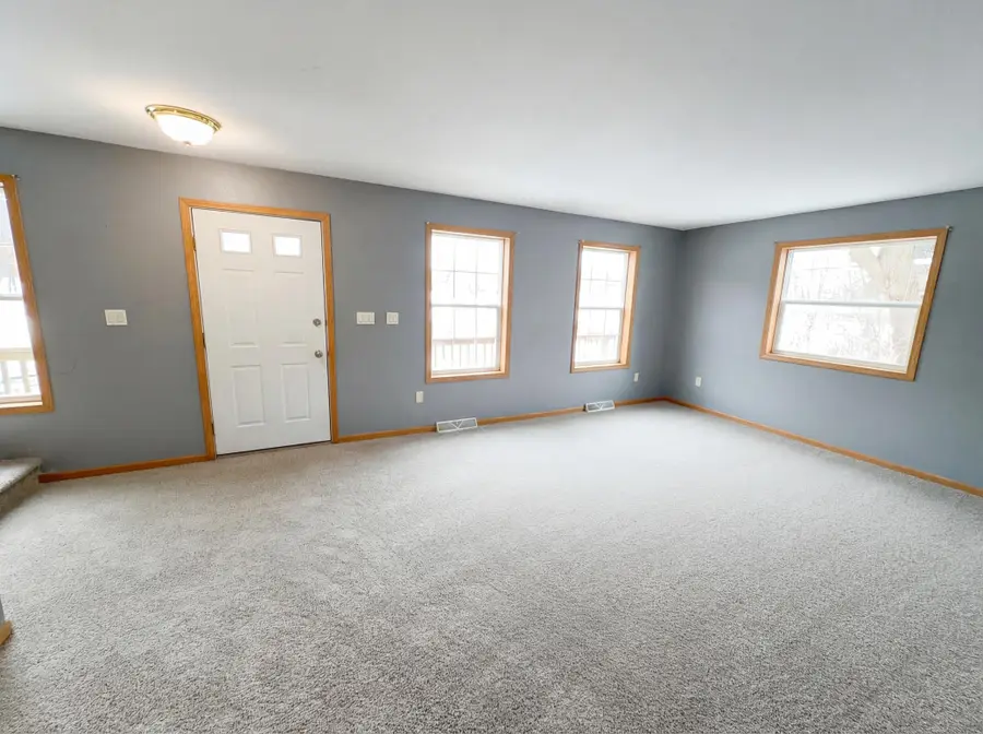 244 Point Douglas Road N, Saint Paul, MN 55106 - #3