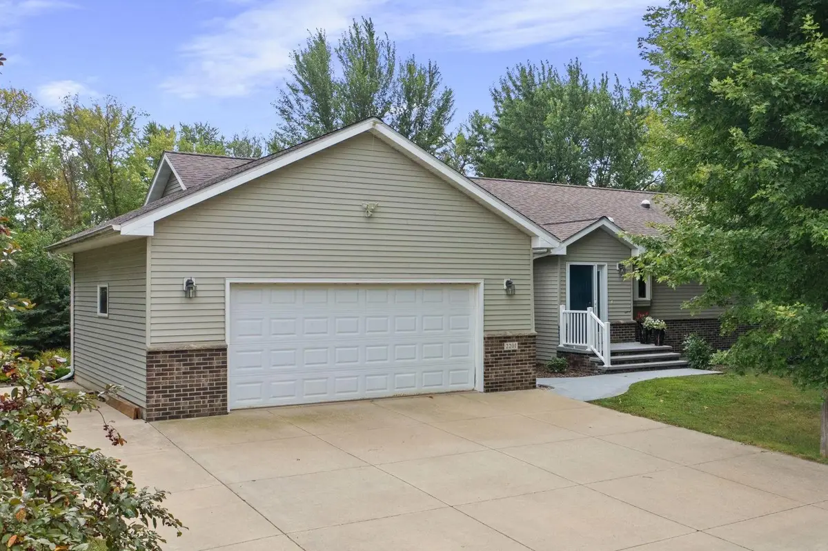 2201 16th Avenue Sw, Austin, MN 55912 - #1