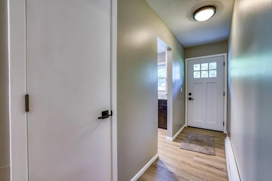 10917 Southview Drive, Burnsville, MN 55337 - Image #3