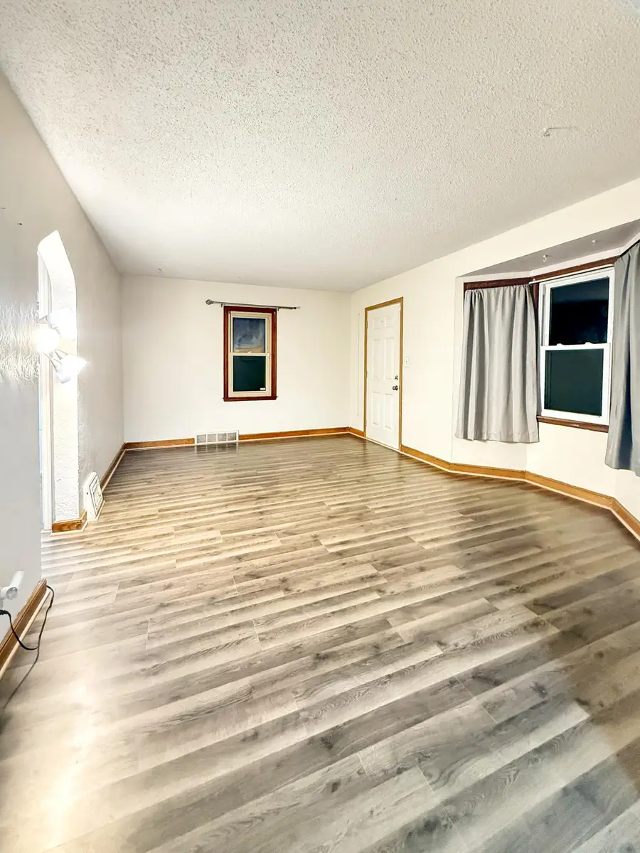 2003 Cottage Avenue E, Saint Paul, MN 55119 - #3