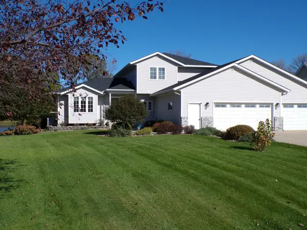 3011 Wells Lake Drive, Faribault, MN 55021