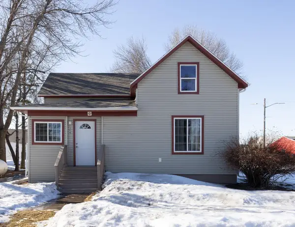 304 1st Avenue E, Halstad, MN 56548