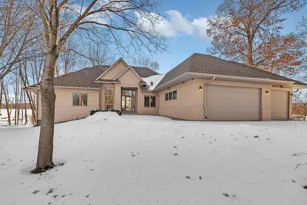 27179 Bayshore Drive, Isanti, MN 55040